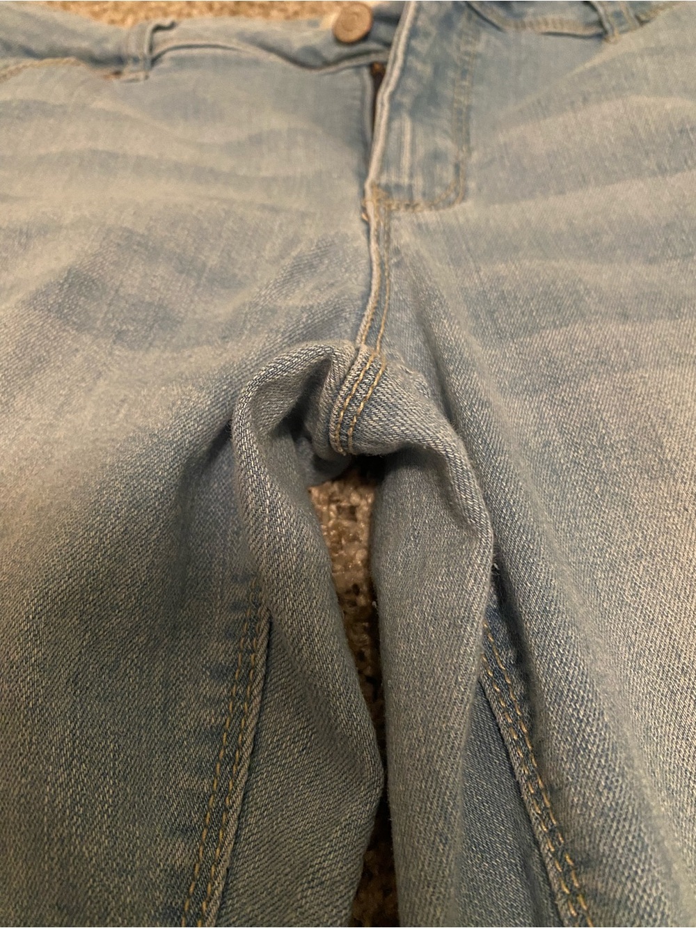 Light Wash Distressed Cropped Jeans Cato Brand Size 10 with Frayed Hem - Picture 4 of 14